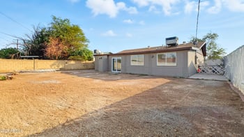 5559 62nd Ave, Glendale, AZ 85301