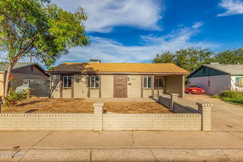 5559 62nd Ave, Glendale, AZ 85301