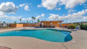 556 Duke Dr, Tempe, AZ 85283