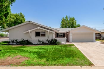 556 Forest --, Mesa, AZ 85204