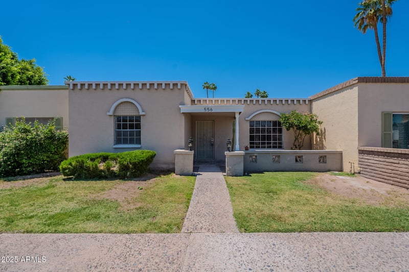 556 Hobson Pz, Mesa, AZ 85203