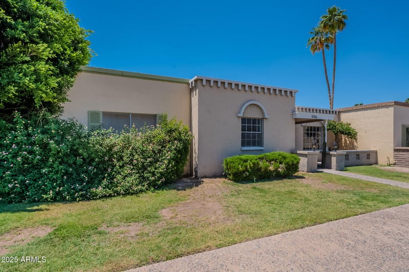 556 Hobson Pz, Mesa, AZ 85203