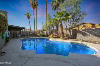 556 Kiva Ave, Mesa, AZ 85210