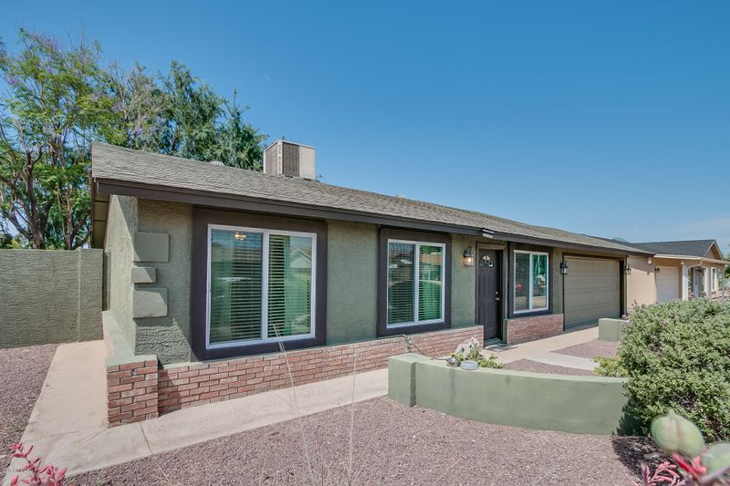 556 W La Donna Dr, Tempe, AZ 85283