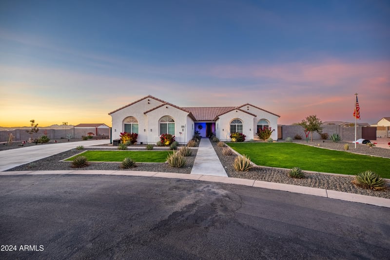 556 W Weld St, San Tan Valley, AZ 85143