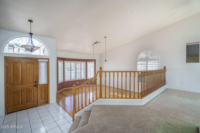 5561 Rose Garden Ln, Glendale, AZ 85308