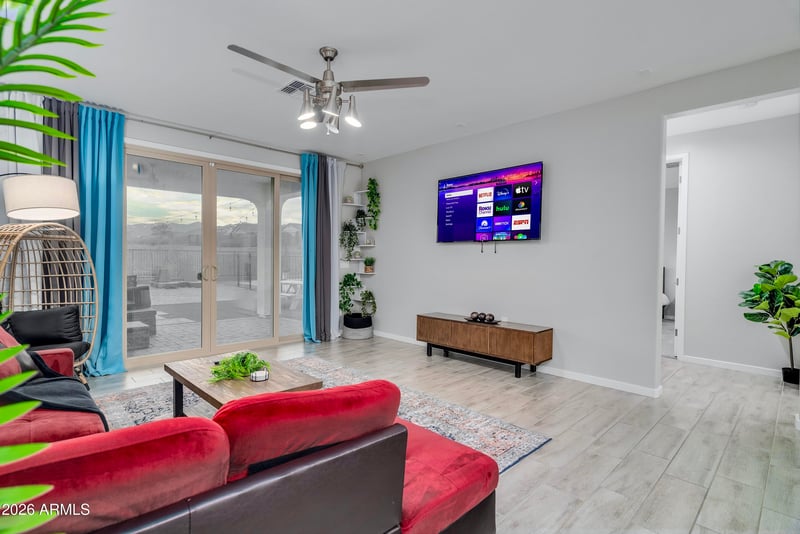 5562 198th Ave, Litchfield Park, AZ 85340