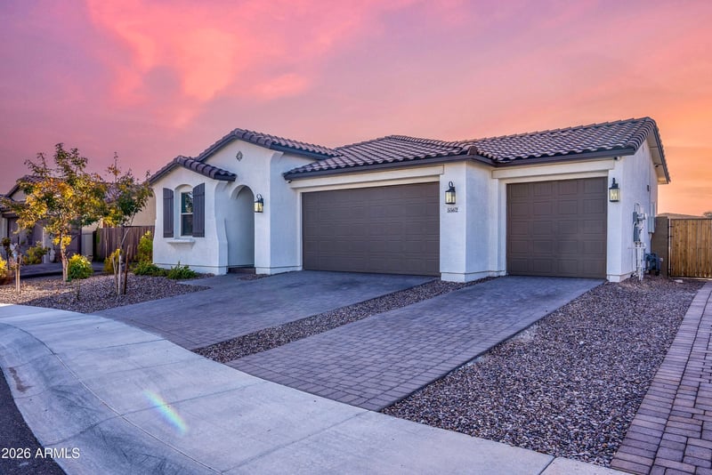 5562 198th Ave, Litchfield Park, AZ 85340
