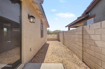 5562 205th Ln, Buckeye, AZ 85396
