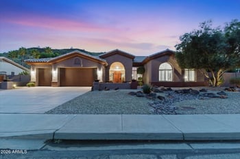 5565 Pinnacle Hill Dr, Glendale, AZ 85310