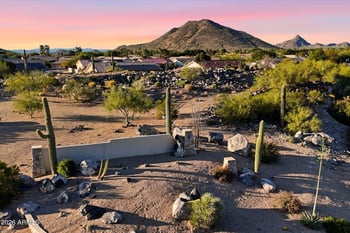 5565 Pinnacle Hill Dr, Glendale, AZ 85310