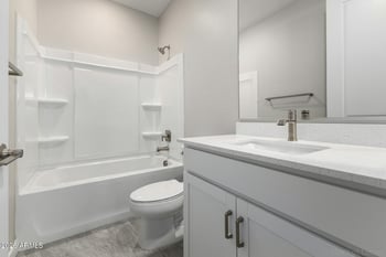 5566 205th Ln, Buckeye, AZ 85396