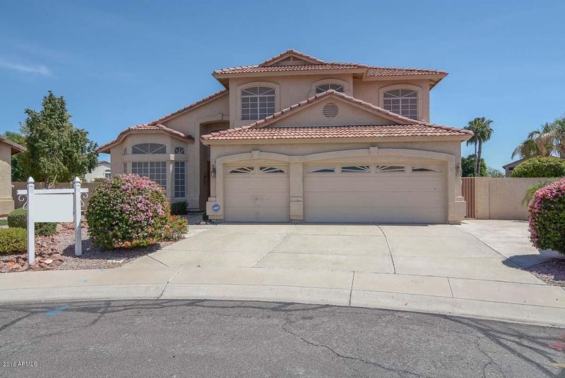 5569 W Irma Ln, Glendale, AZ 85308