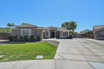 557 Lemon Ct, Gilbert, AZ 85296