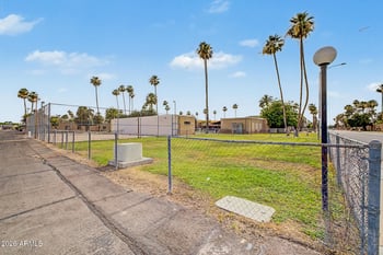 557 Hobson Pz, Mesa, AZ 85203
