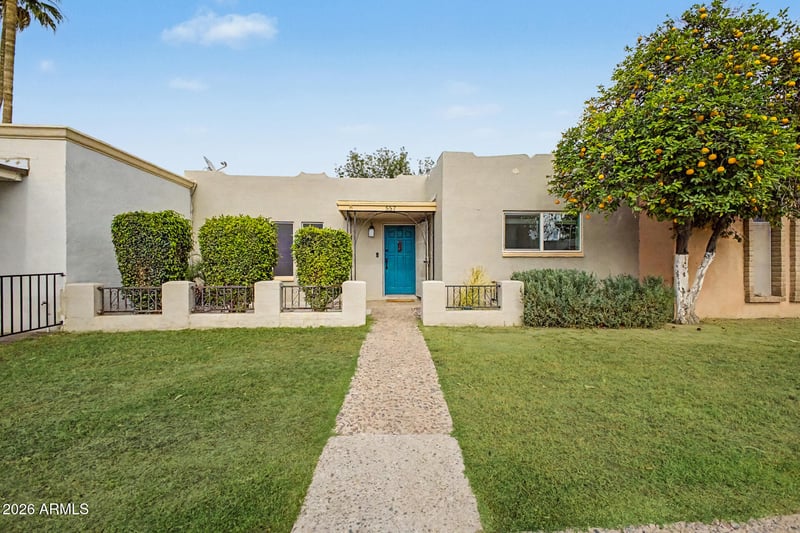 557 Hobson Pz, Mesa, AZ 85203