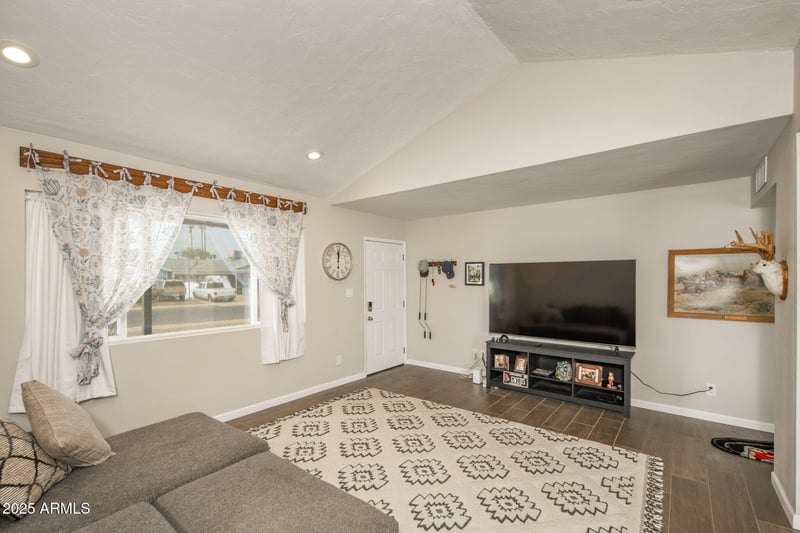 557 Visalia St, Mesa, AZ 85202