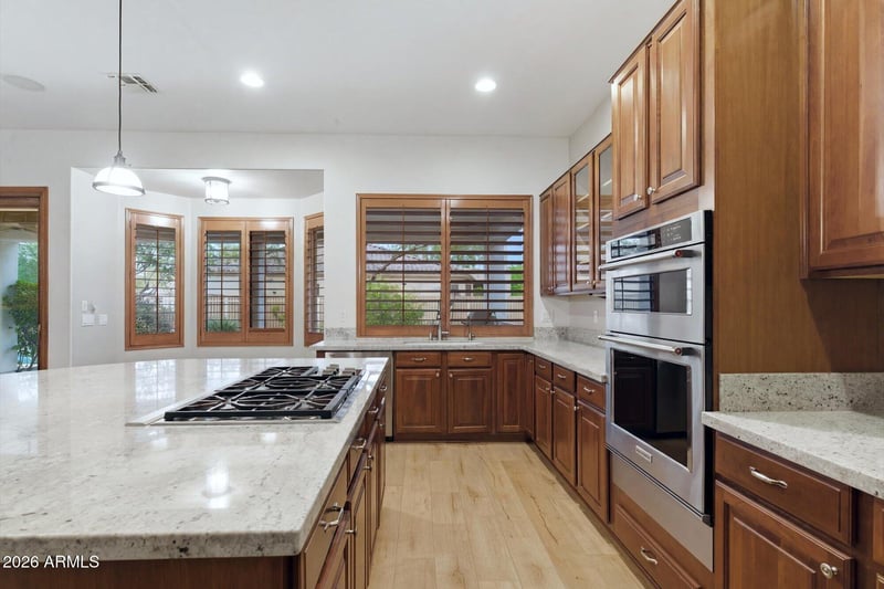 5571 E Via Montoya Dr, Phoenix, AZ 85054