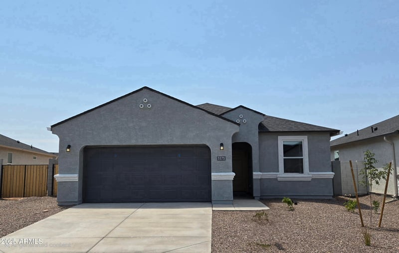 5575 Mearn Rd, San Tan Valley, AZ 85140