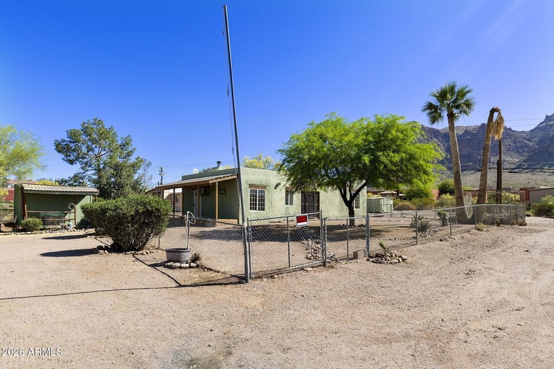 5578 Jacob Waltz St, Apache Junction, AZ 85119