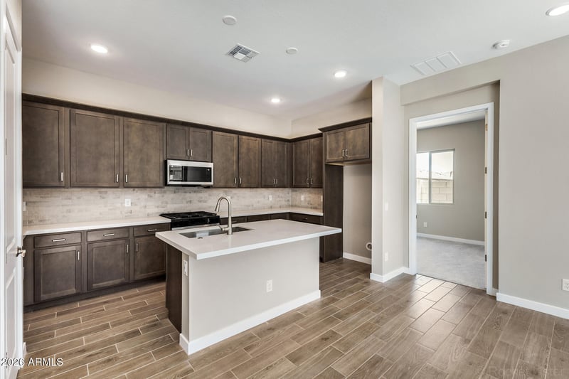 5579 N 205th Ln, Buckeye, AZ 85396