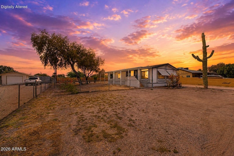 558 S Desert View Dr, Apache Junction, AZ 85120