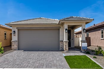 5584 205th Ln, Buckeye, AZ 85396