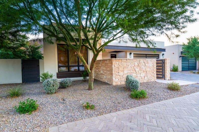 5587 E Valley Vista Ln, Paradise Valley, AZ 85253