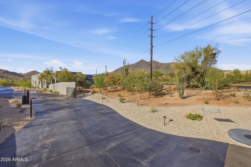 5590 E El Sendero Dr #1, Carefree, AZ 85377
