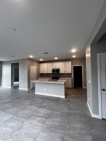 5591 205th Ln, Buckeye, AZ 85396