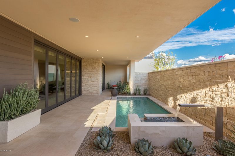 5592 E Stella Ln, Paradise Valley, AZ 85253