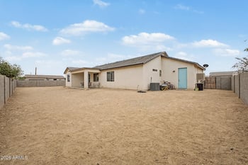 5594 Santa Rita Dr, San Tan Valley, AZ 85140