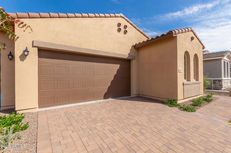 5597 205th Ln, Buckeye, AZ 85396