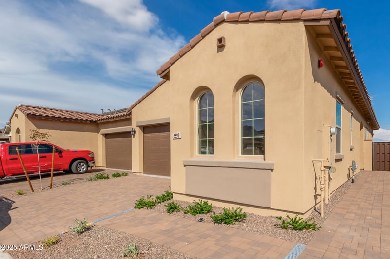 5597 205th Ln, Buckeye, AZ 85396