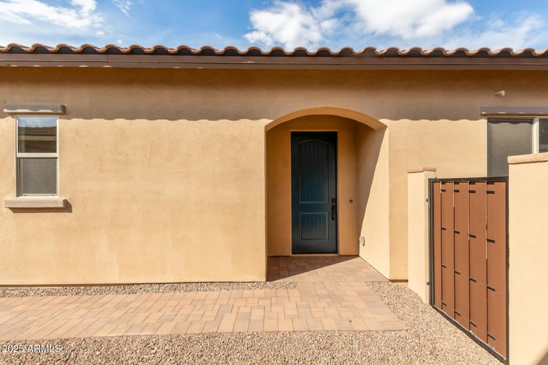 5597 205th Ln, Buckeye, AZ 85396
