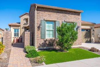 56 Camellia Way, Queen Creek, AZ 85140