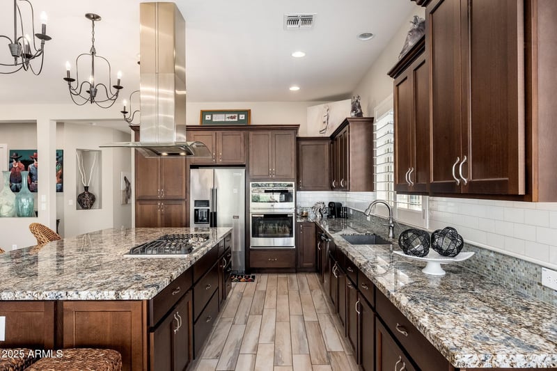 56 Camellia Way, Queen Creek, AZ 85140