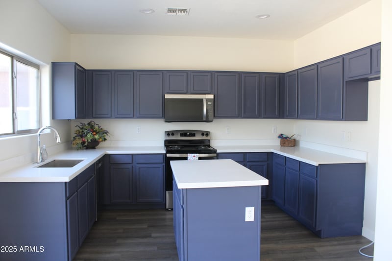 56 Desert Vista Trl, San Tan Valley, AZ 85143