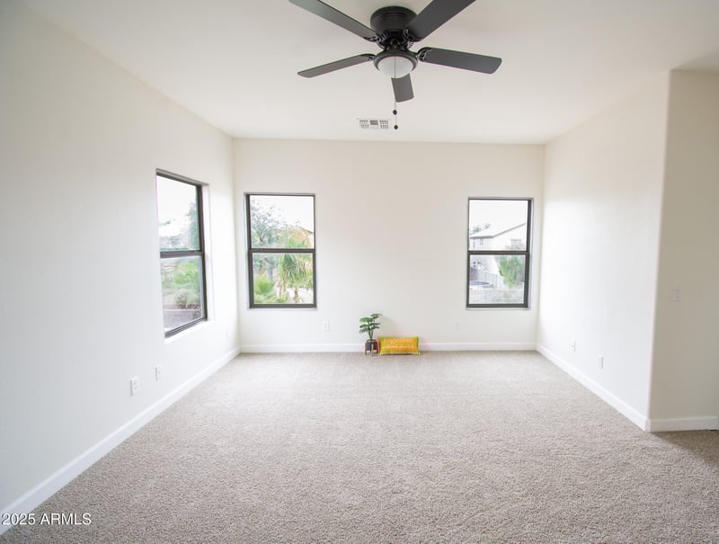 56 Desert Vista Trl, San Tan Valley, AZ 85143