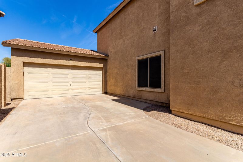 560 E Rainbow Dr, Chandler, AZ 85249