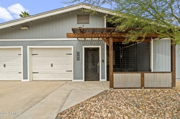 560 Emerald Ave, Mesa, AZ 85210