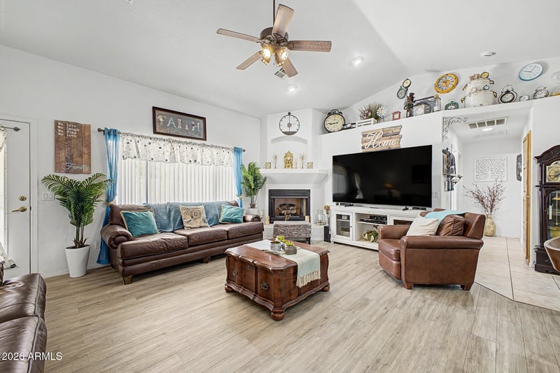 560 Topeka Dr, Wickenburg, AZ 85390