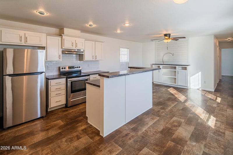 5601 Missouri Ave #157, Glendale, AZ 85301