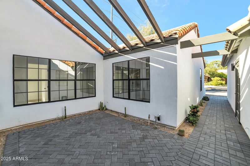 5601 Paradise Ln, Scottsdale, AZ 85254