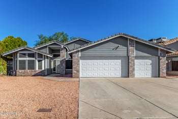 5602 Mercer Ln, Glendale, AZ 85304