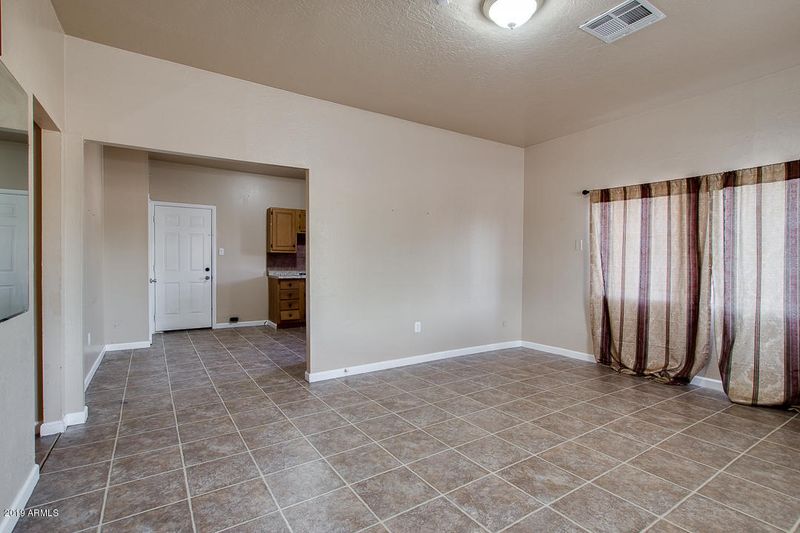 5602 W State Ave, Glendale, AZ 85301