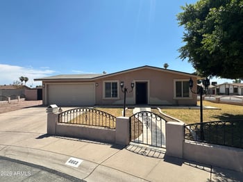 5603 N 69th Ln, Glendale, AZ 85303