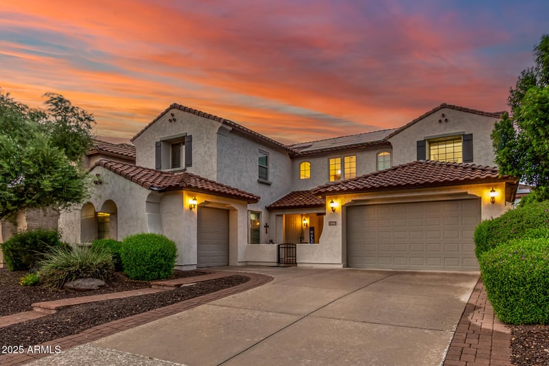 5606 Cavedale Dr, Phoenix, AZ 85083