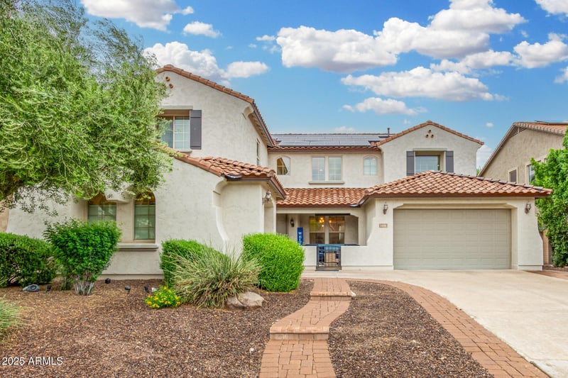 5606 Cavedale Dr, Phoenix, AZ 85083