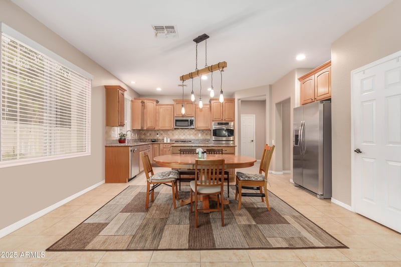 5606 Cavedale Dr, Phoenix, AZ 85083